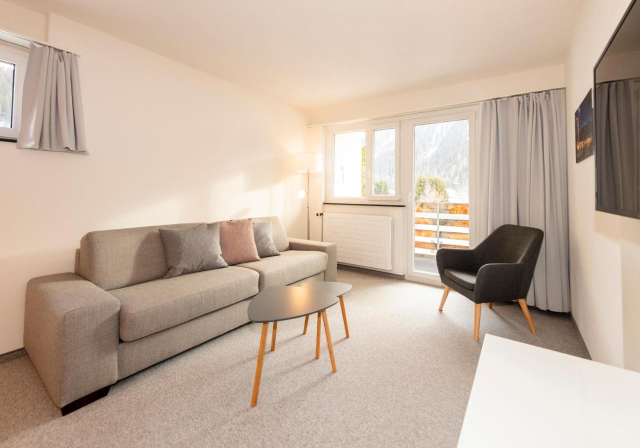 Serviced Apartments By Solaria Νταβός Δωμάτιο φωτογραφία