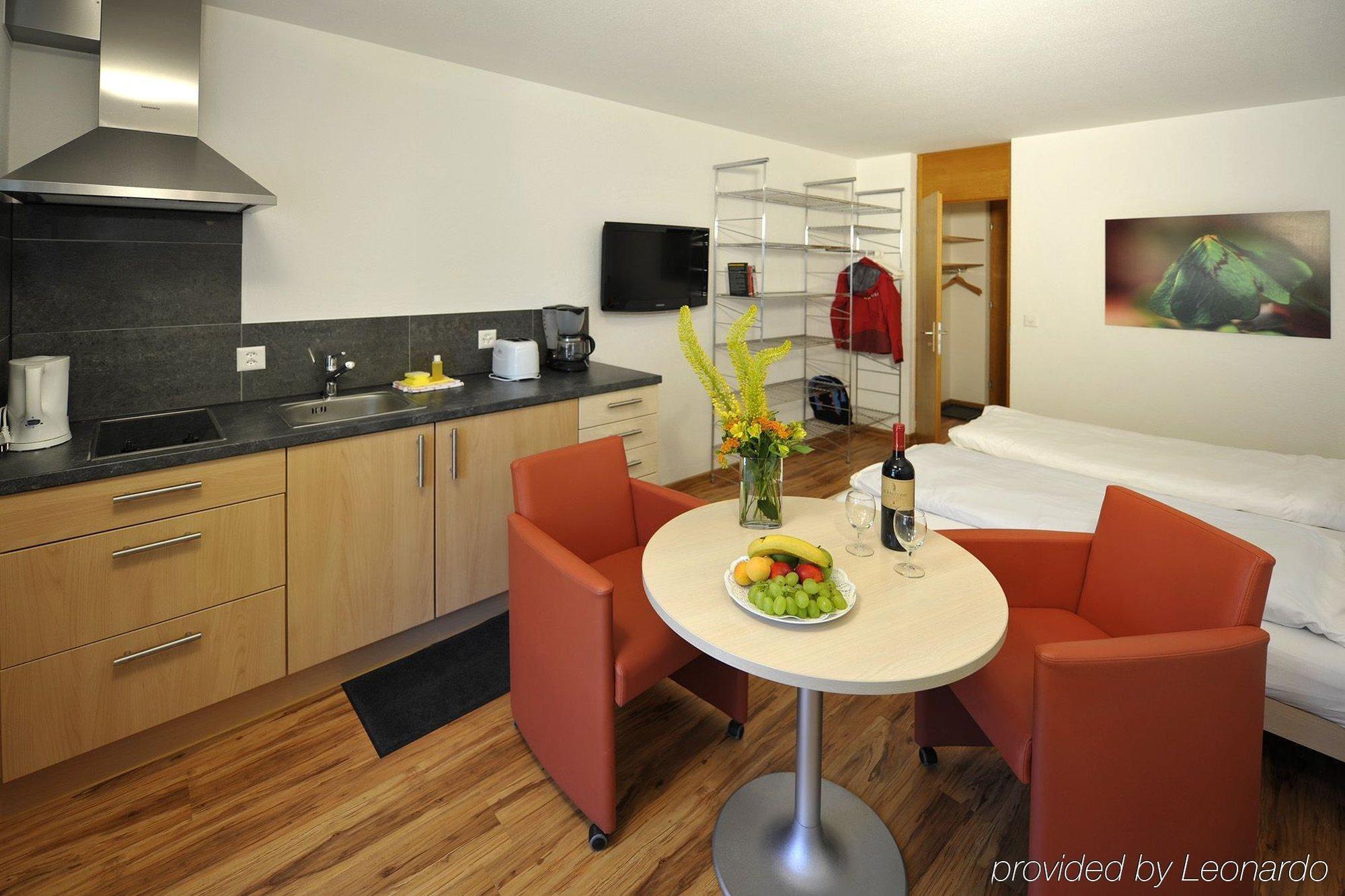 Serviced Apartments By Solaria Νταβός Εξωτερικό φωτογραφία