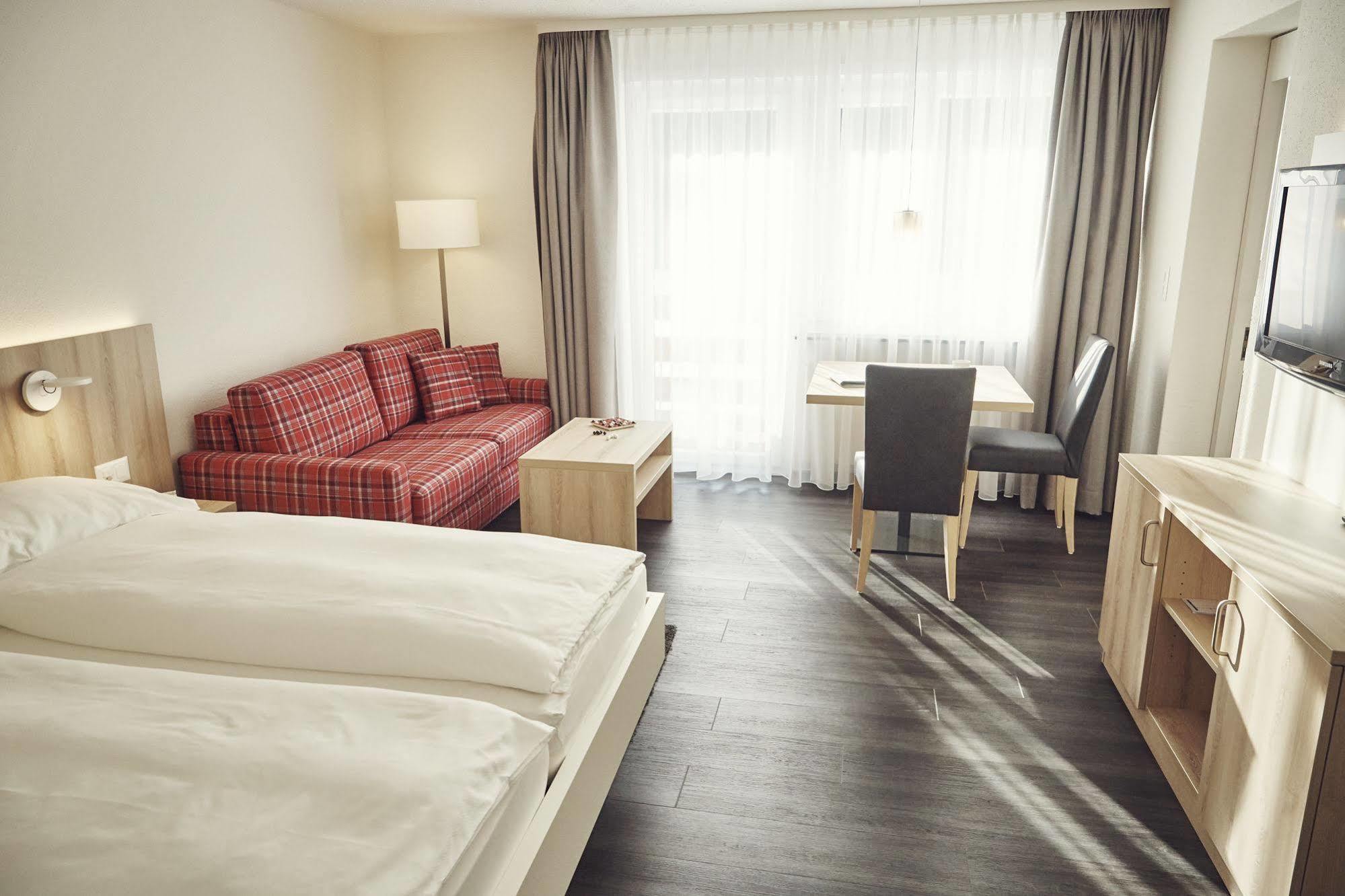 Serviced Apartments By Solaria Νταβός Εξωτερικό φωτογραφία